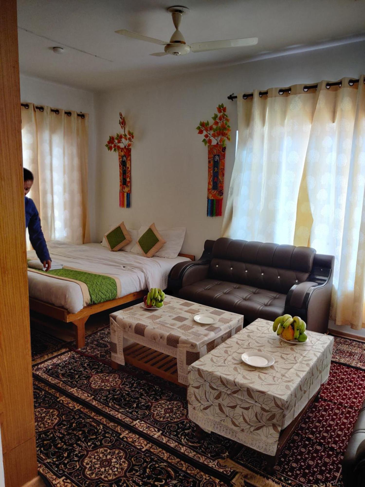 Hotel Akash - Luxury Hotel In Mcleodganj McLeod Ganj Exteriör bild