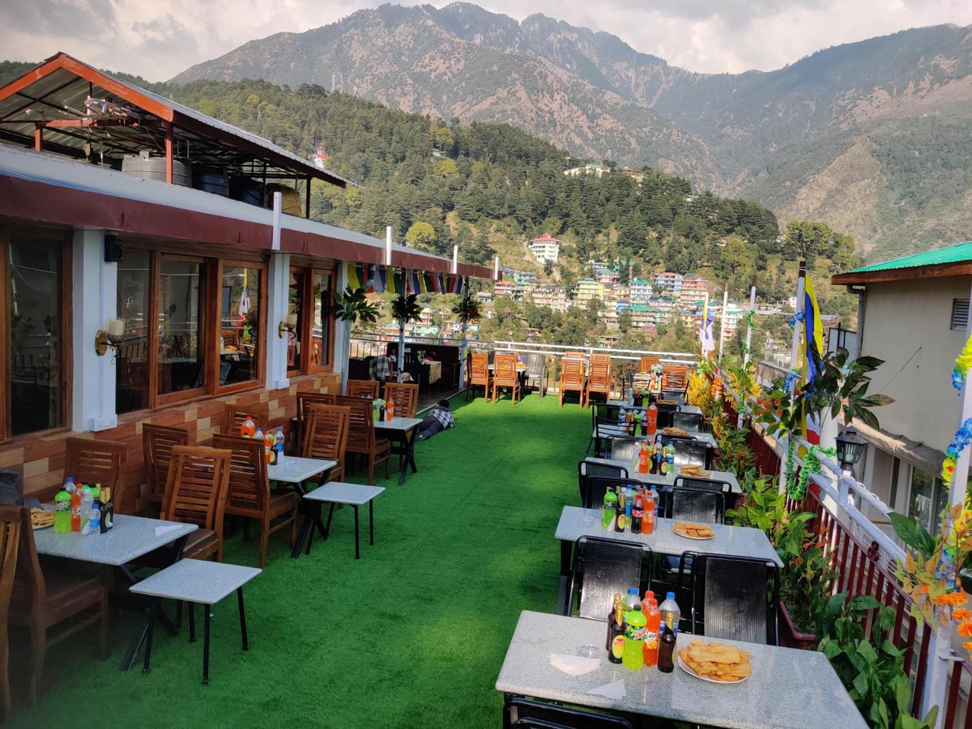 Hotel Akash - Luxury Hotel In Mcleodganj McLeod Ganj Exteriör bild
