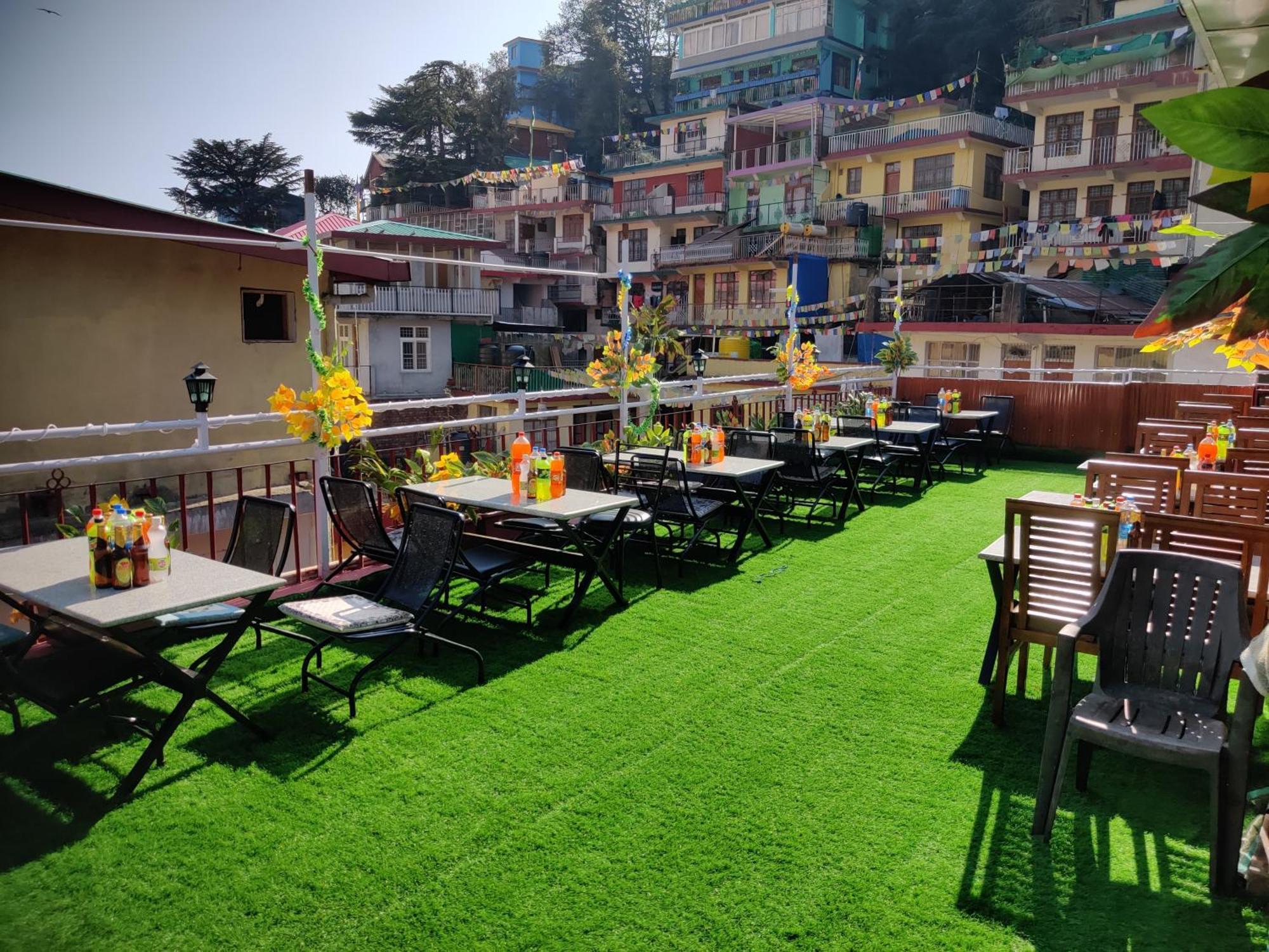 Hotel Akash - Luxury Hotel In Mcleodganj McLeod Ganj Exteriör bild